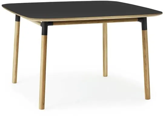 Normann Copenhagen Form Spisebord 120 x 120 cm Sort/Eik